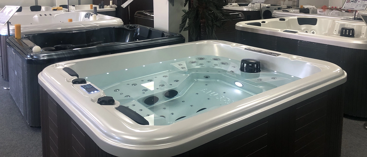 Spa en exposition au magasin Oorelax